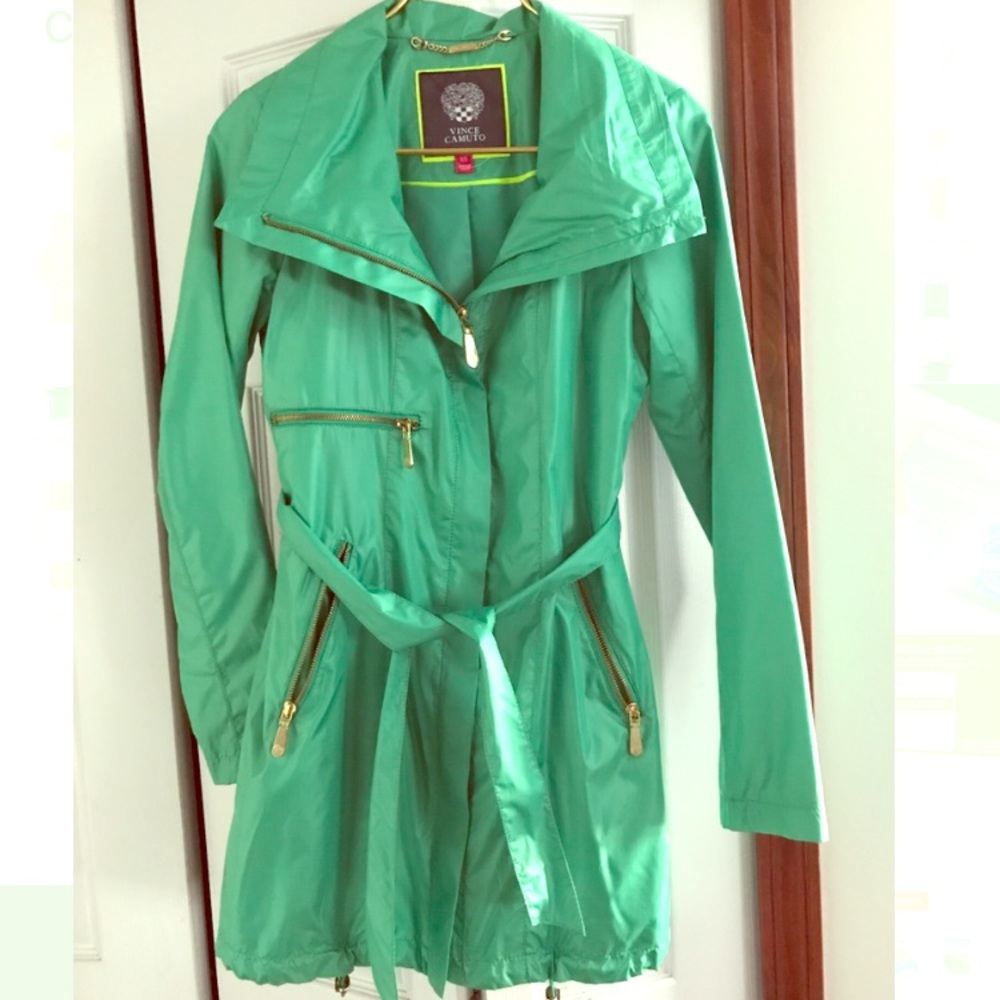 Vince Camuto green women’s raincoat